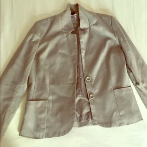 Gray blazer